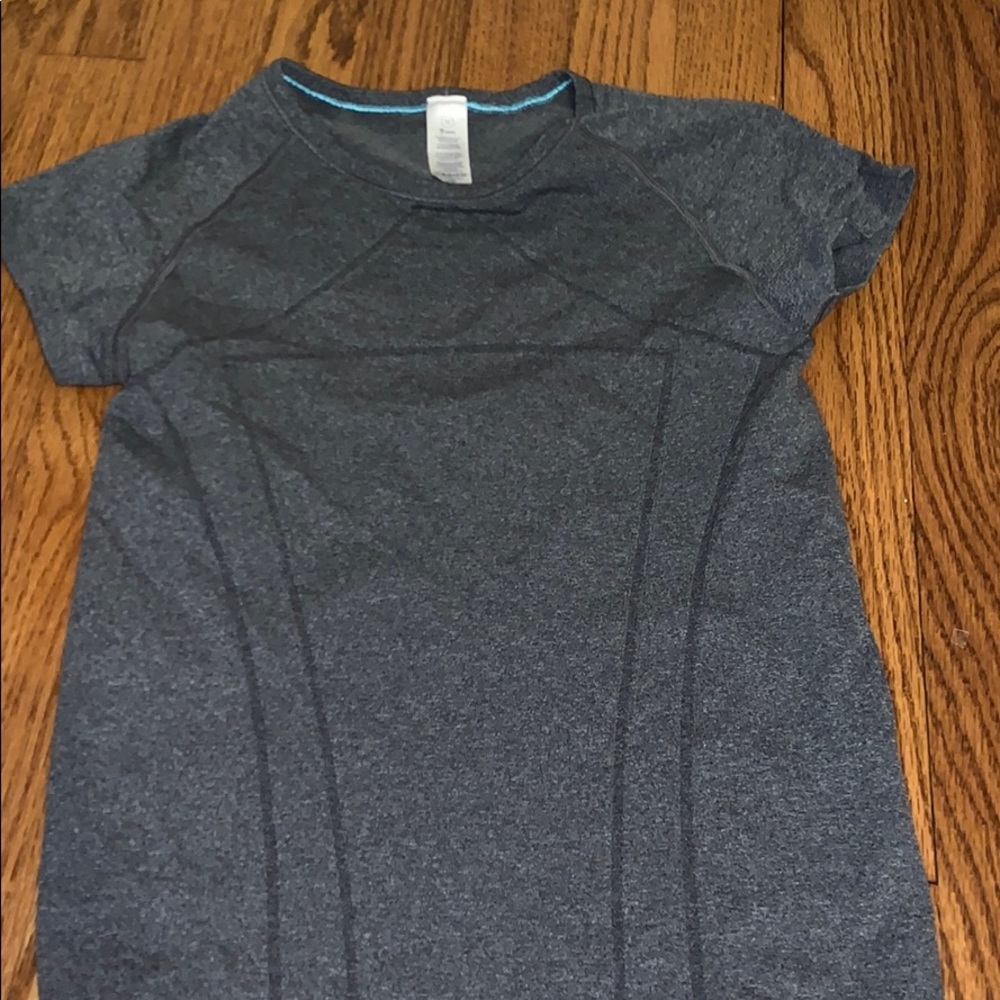 Size 12 right ivivva shirt